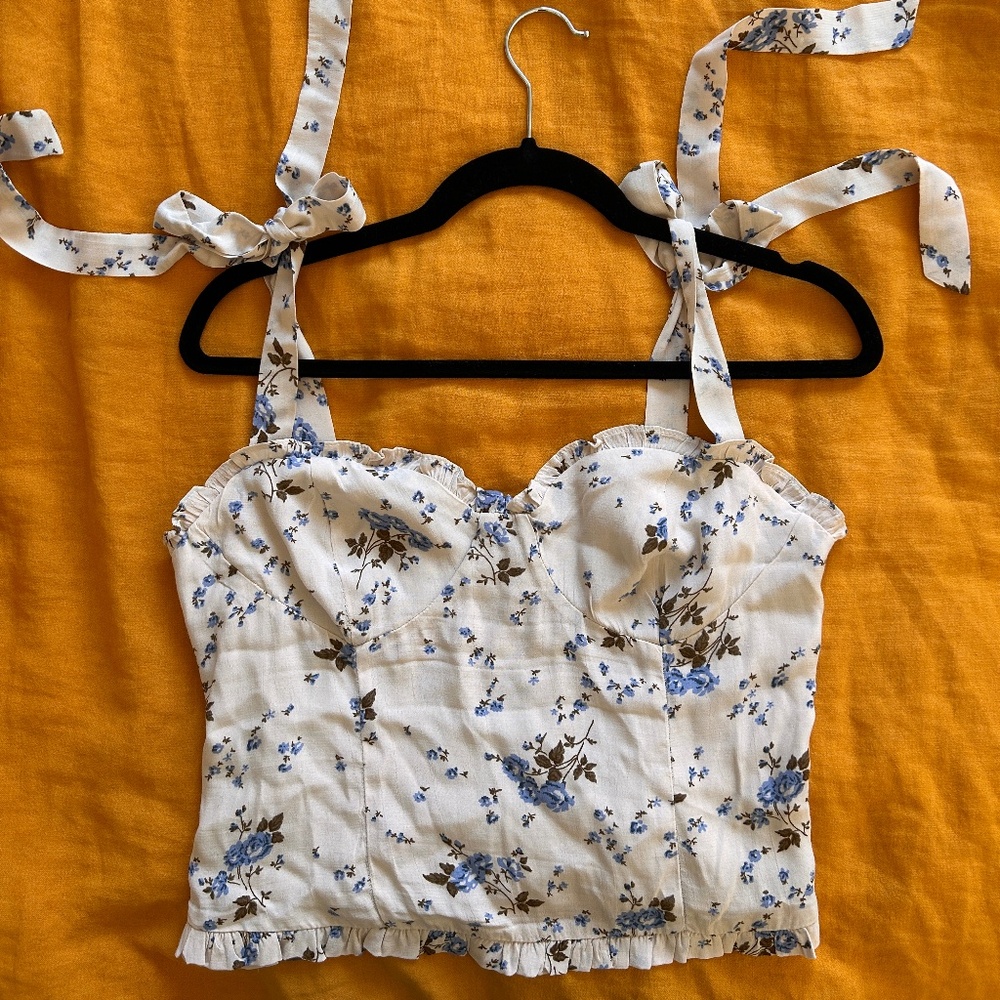 ASTR  Tie Strap Floral Cami